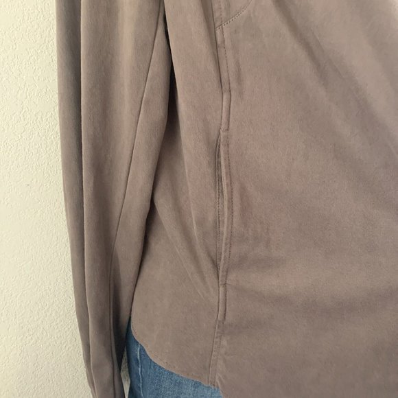 KUT from the Kloth Tayanita Faux Suede Drape Front Jacket size L Taupe - Picture 12 of 15